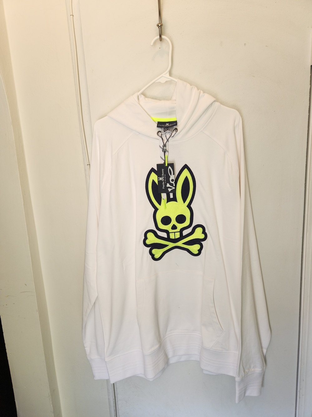 NWT Men'S Psycho Bunny White Hoodie.